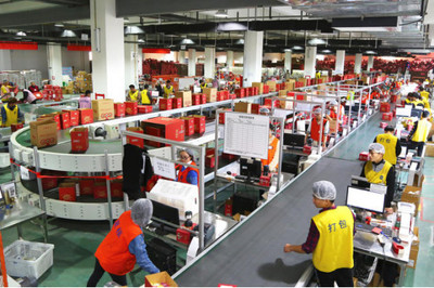 百草味 一颗坚果如何成长为新零售“大IP”食品销售典范